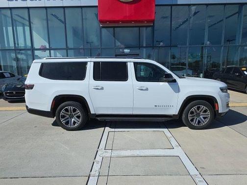 2024 Jeep Wagoneer L Series II 4x2