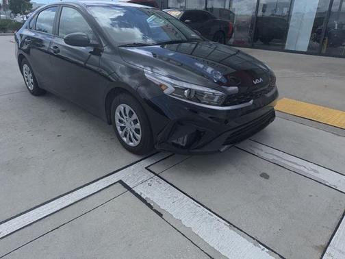 2023 Kia Forte LX