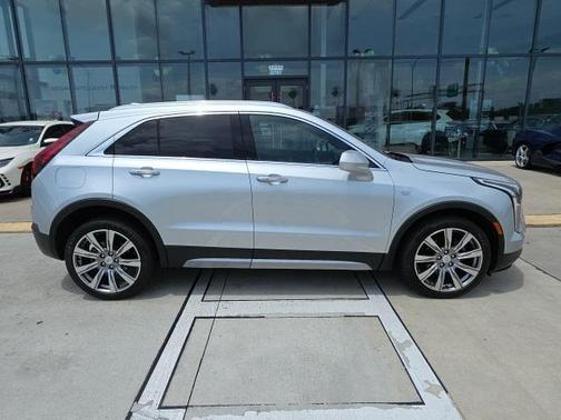2019 Cadillac XT4 Premium Luxury