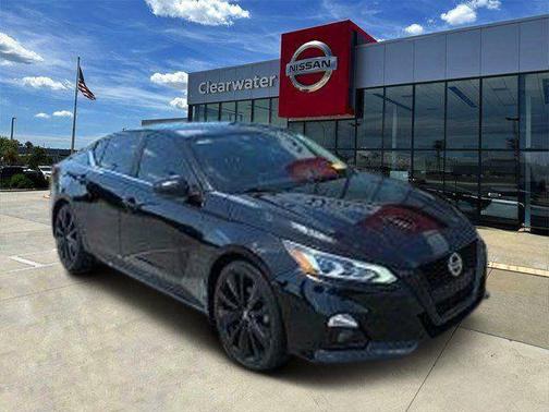 Super Black 2022 Nissan Altima SR FWD