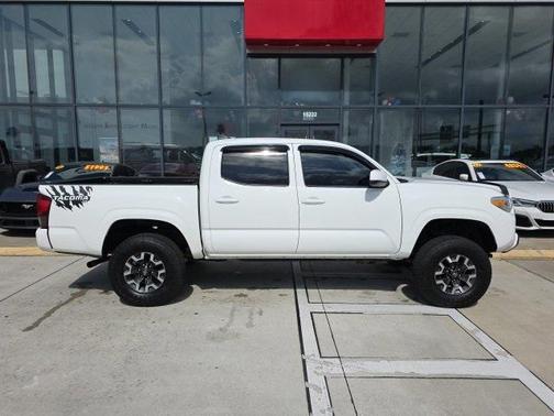 2020 Toyota Tacoma SR