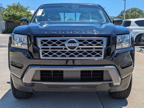 Super Black 2022 Nissan Frontier SV