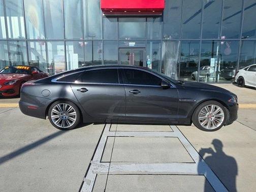 2018 Jaguar XJ XJL Supercharged