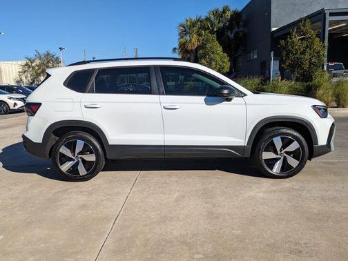 2025 Volkswagen Taos 1.5T S