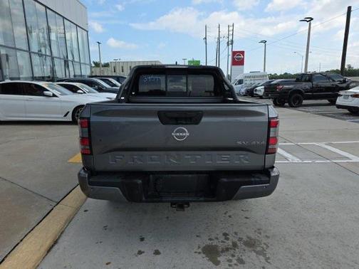 2022 Nissan Frontier SV