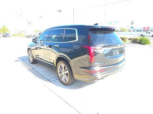 2022 Cadillac XT6 Premium Luxury AWD