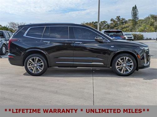 2022 Cadillac XT6 Premium Luxury AWD