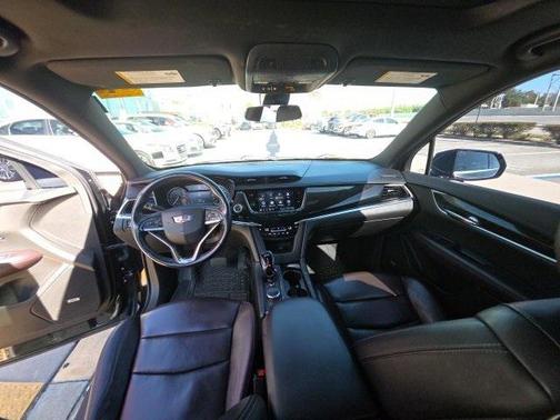 2022 Cadillac XT6 Premium Luxury AWD