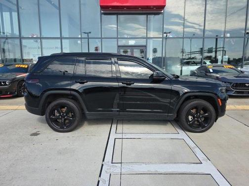 2024 Jeep Grand Cherokee Limited X