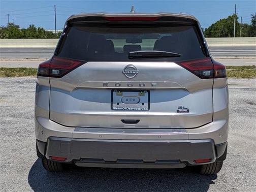 2025 Nissan Rogue SL