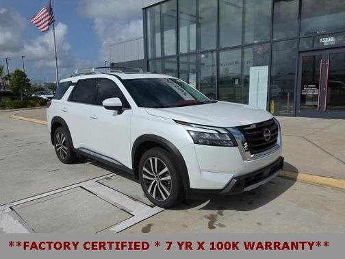 2025 Nissan Pathfinder Platinum FWD