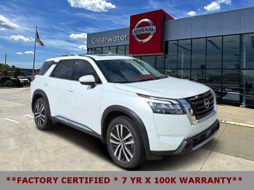 2025 Nissan Pathfinder Platinum FWD