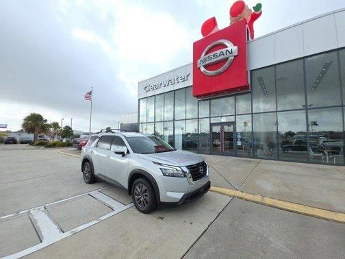 2023 Nissan Pathfinder SV FWD