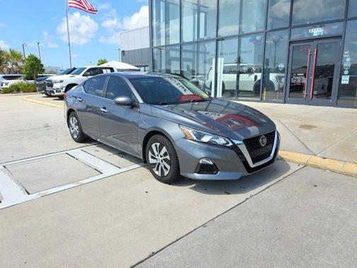 Gun Metallic 2021 Nissan Altima S FWD
