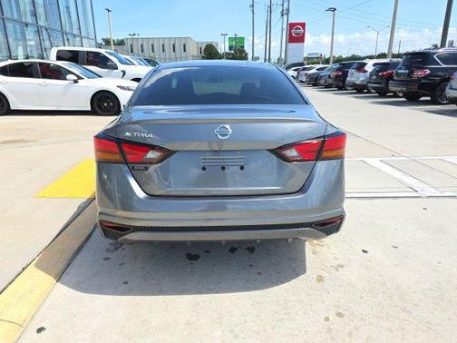 Gun Metallic 2021 Nissan Altima S FWD