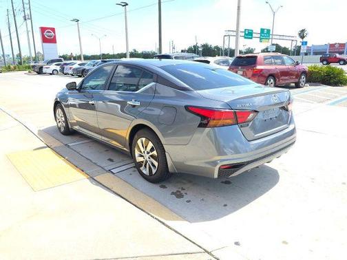 Gun Metallic 2021 Nissan Altima S FWD