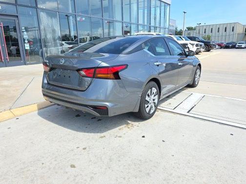 Gun Metallic 2021 Nissan Altima S FWD