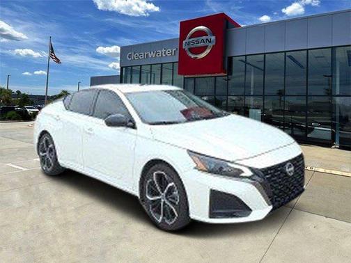 2024 Nissan Altima SR FWD