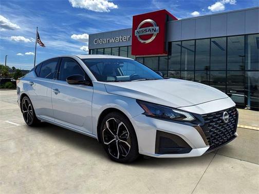 2024 Nissan Altima SR FWD