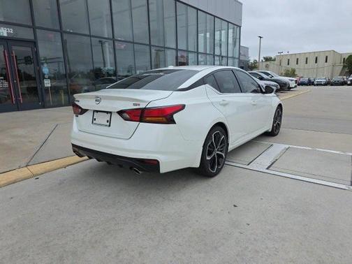 2024 Nissan Altima SR FWD
