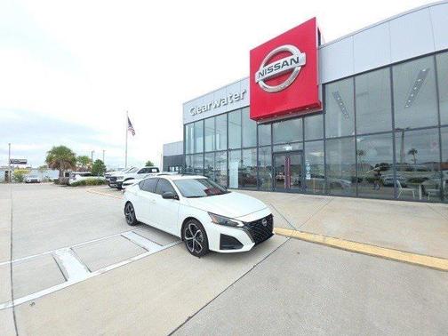 2024 Nissan Altima SR FWD