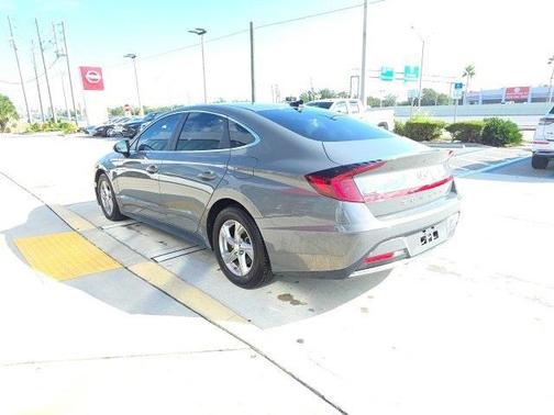 2021 Hyundai SONATA SE