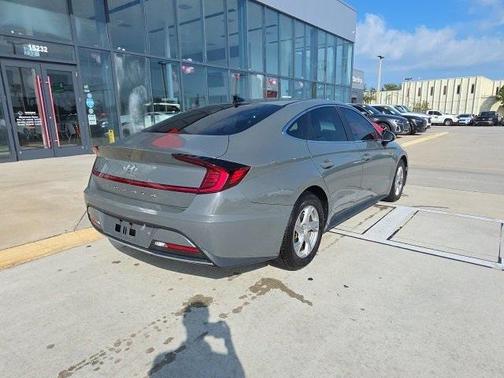 2021 Hyundai SONATA SE