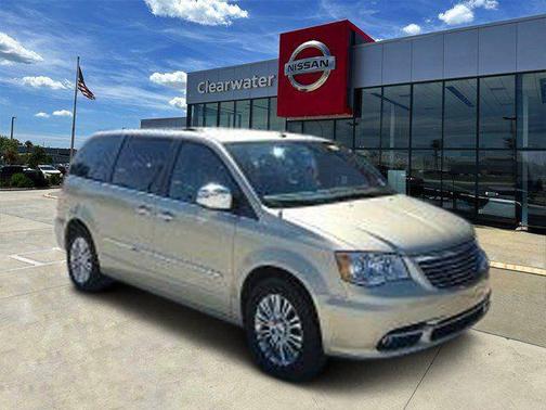 2011 Chrysler Town & Country Limited