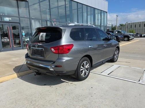 2020 Nissan Pathfinder S 2WD