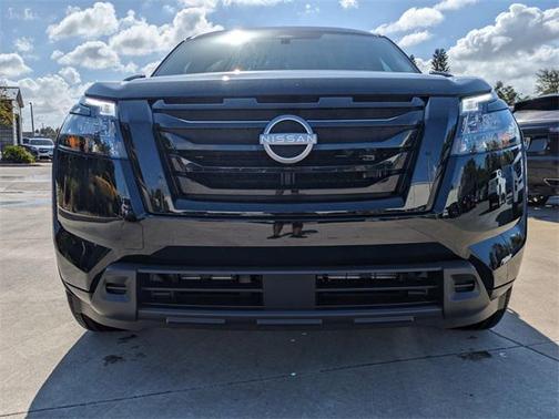 2025 Nissan Pathfinder SV FWD