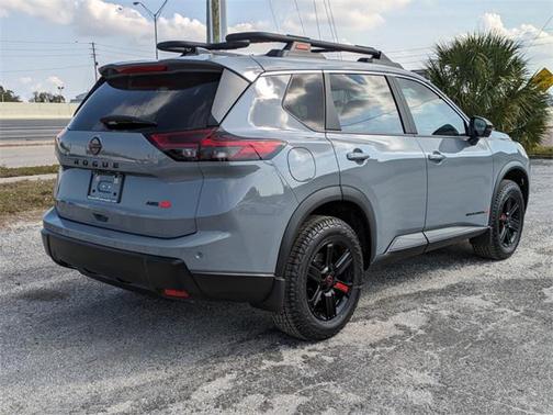 2025 Nissan Rogue Rock Creek