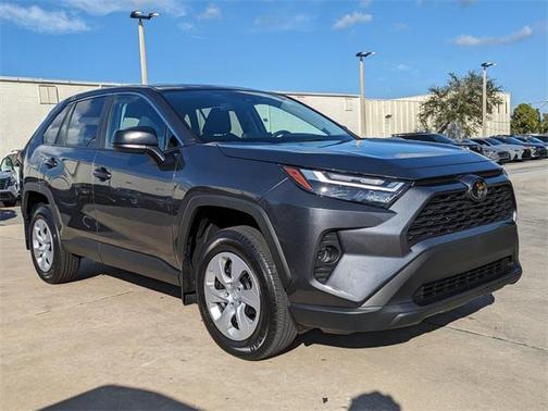 2025 Toyota RAV4 LE