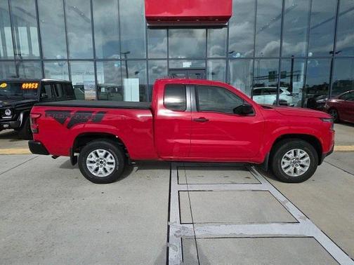 2022 Nissan Frontier S