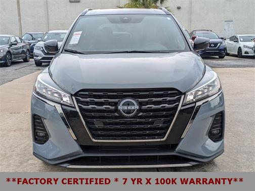 2022 Nissan Kicks SR