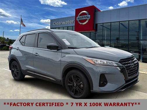 2022 Nissan Kicks SR