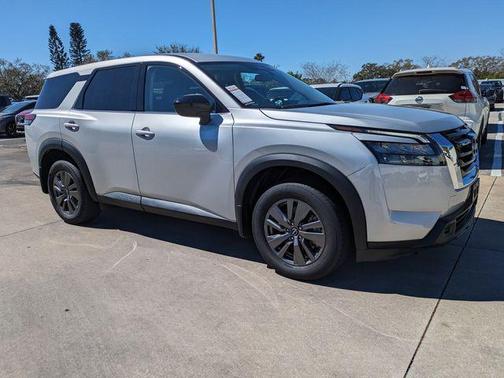 2024 Nissan Pathfinder S 4WD