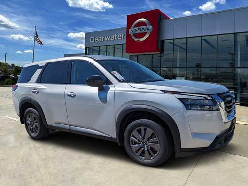 2024 Nissan Pathfinder S 4WD