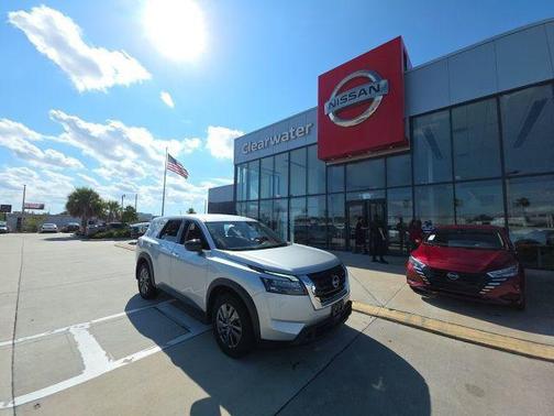 2024 Nissan Pathfinder S 4WD