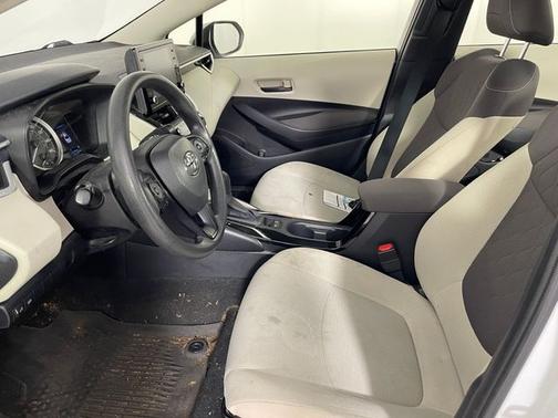 White 2022 Toyota Corolla LE