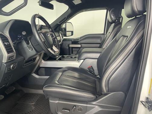 2022 Ford F-350 PLATINUM