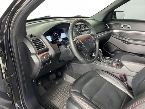 AGATE BLACK METALLIC 2019 Ford Explorer SPORT