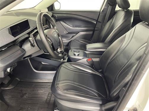 2022 Ford Mustang Mach-E PREMIUM