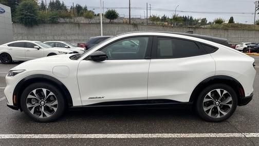 2022 Ford Mustang Mach-E PREMIUM