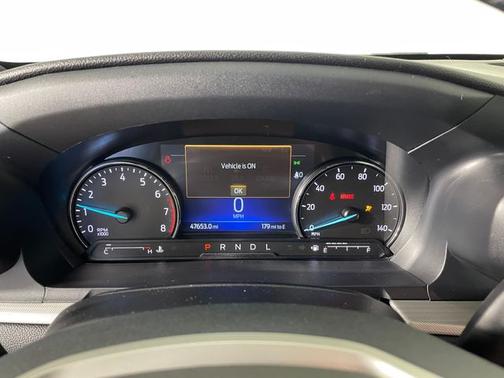 ICONIC SILVER METALLIC 2022 Ford Explorer XLT