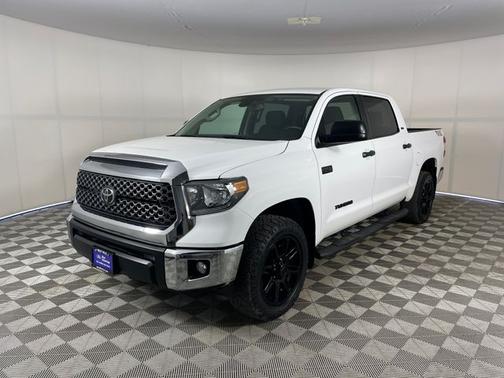 White 2020 Toyota Tundra SR5