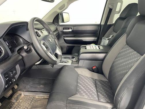 White 2020 Toyota Tundra SR5