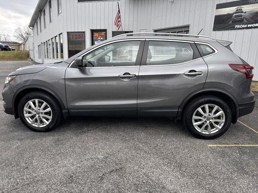 2021 Nissan Rogue Sport SV
