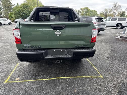 2024 Nissan Titan SV