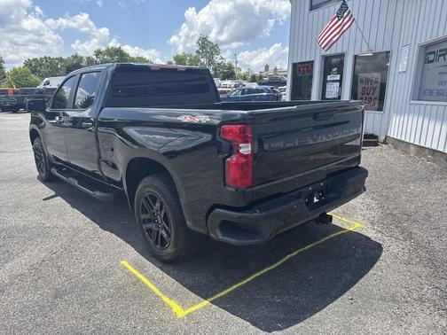 2025 Chevrolet Silverado 1500 Custom