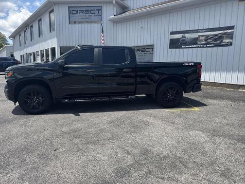 2025 Chevrolet Silverado 1500 Custom